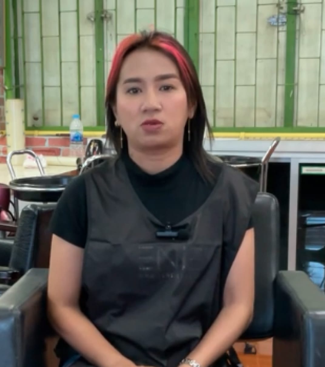 นักศึกษาคอร์สเสริมสวย