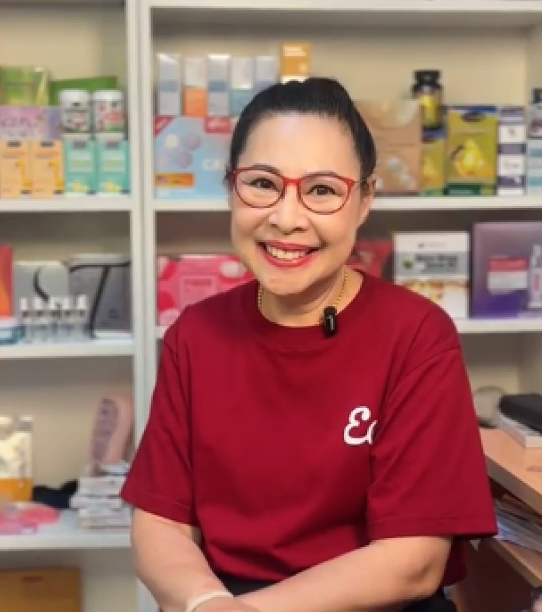 นักศึกษาคอร์สอินเตอร์เน็ตสำหรับงานอีคอมเมิร์ซ