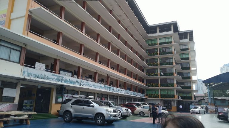 โรงเรียนมัธยมวัดสุทธาราม