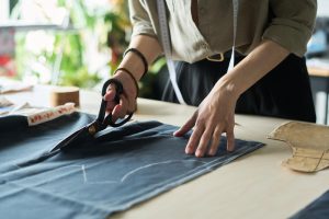 เสื้อผ้าสตรี 1 (จันทร์ – ศุกร์) 200 ชั่วโมง