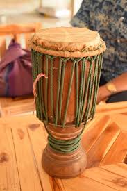 กลองยาว