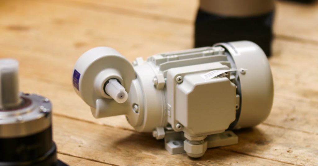 การซ่อมเครื่องใช้ไฟฟ้าชนิดมอเตอร์