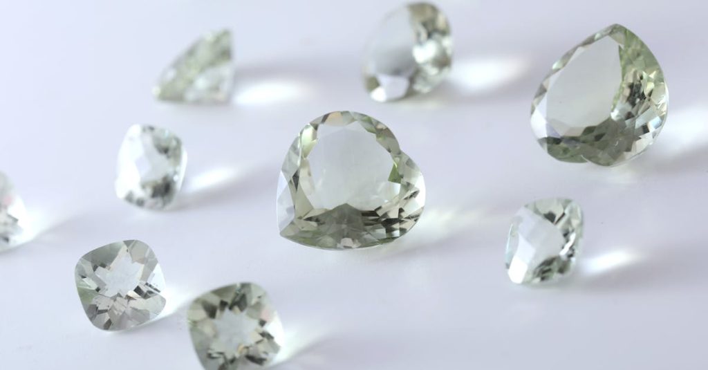 การเจียระไนพลอย