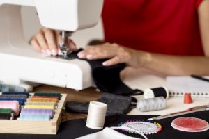 ซ่อมแซมเสื้อผ้า (จันทร์ – ศุกร์) 80 ชั่วโมง