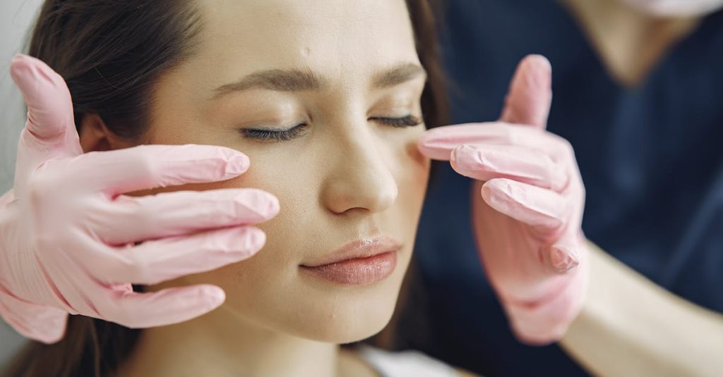 แต่งหน้าปรับบุคลิกภาพ